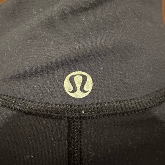 Lululemon long sleeve top - Picture 8 of 8